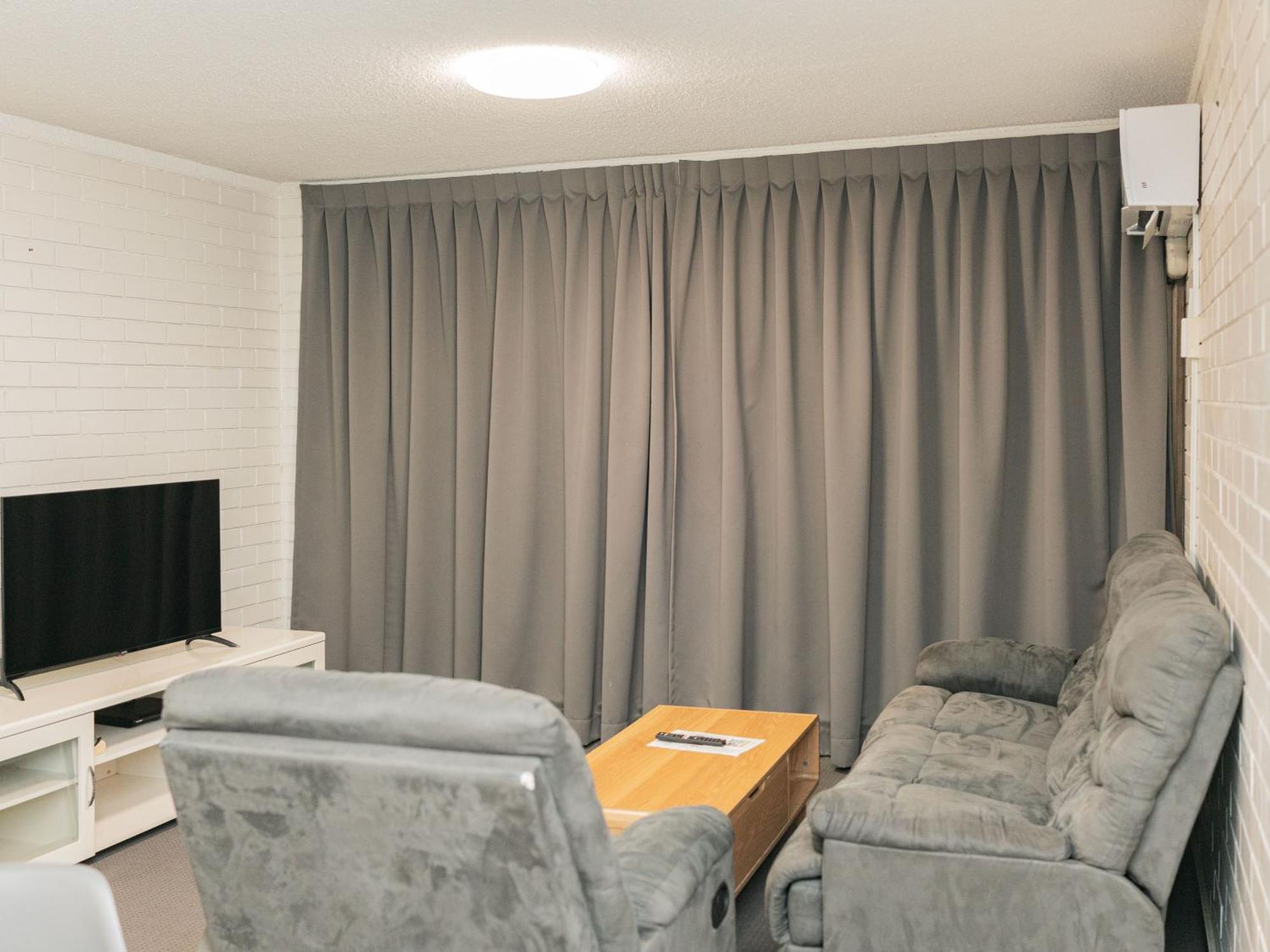 Trickett Gardens Holiday Inn Gold Coast Zimmer foto